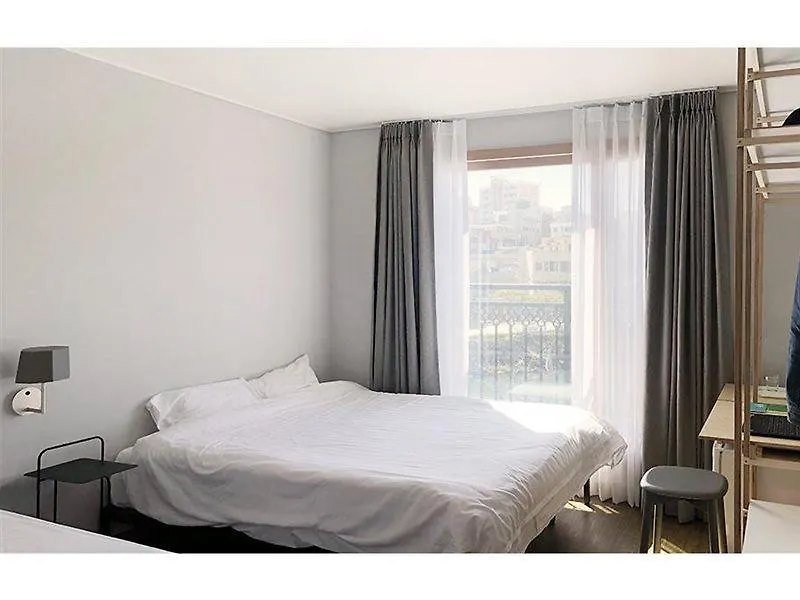 Hotel Bed Radio Dongmoon Jeju Gasthof